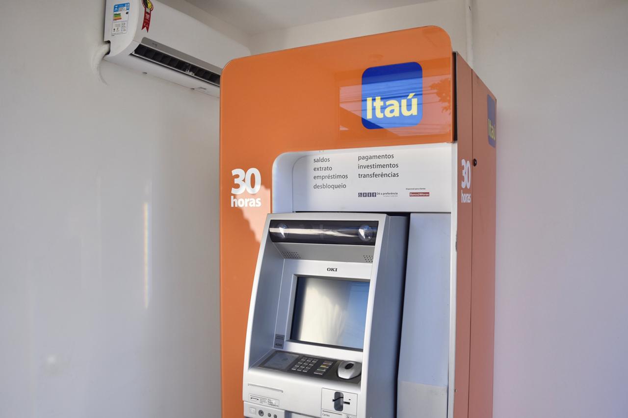 Caixa Eletrônico ITAÚ